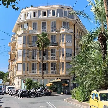 Pleasant In Near Beach Sanremo